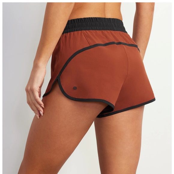 Stori Brandy Onyx Shorts - Picture 2 of 2